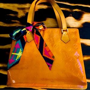 Authentic Louis Vuitton Vernis Houston Shoulder Hand Bag